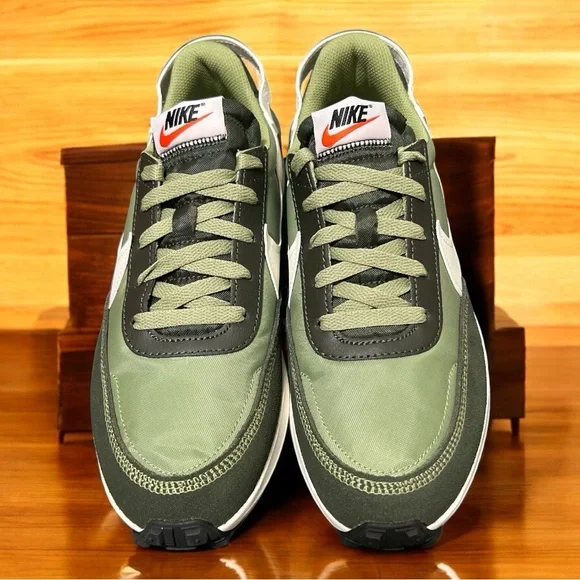 Nike Waffle Debut Sneakers - Picture 4 of 8